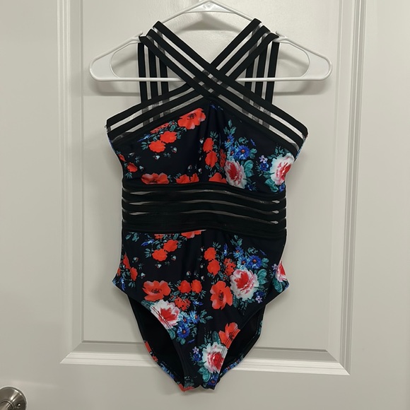 hilor Other - Hilor One piece Floral Swimsuit [S]